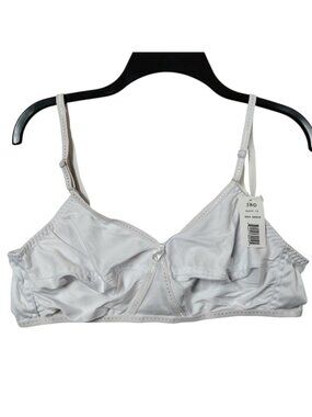 38D Expressions Wireless Bra Unlined Wireless Retro Solid White